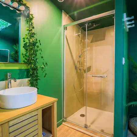 La Balneo - Centre Detente 6 Min Cathedrale アパート *